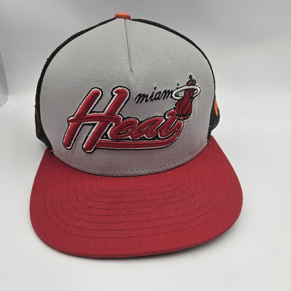 Miami Heat Hat Cap Snap Back Trucker Script NBA Basketball Mens New Era